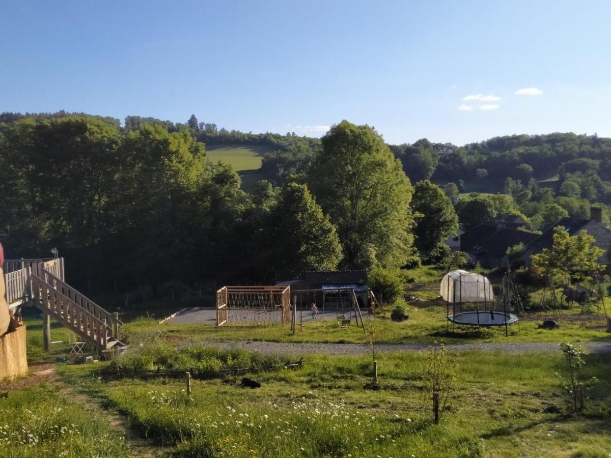 Carazen , Caravane Chauffee Saint-Sylvain-Bellegarde Exterior foto